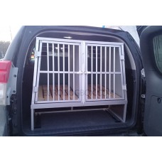 Автобокс в Лэнд-Крузер Прадо для охотничьих собак